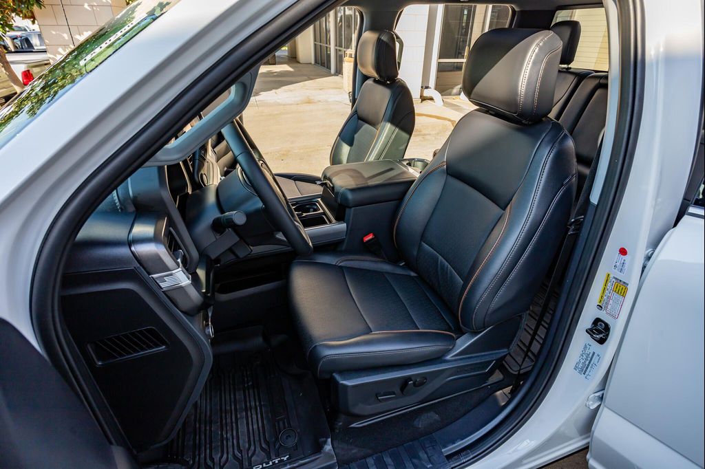 2026 FORD F-350 LARIAT 缩略图 30