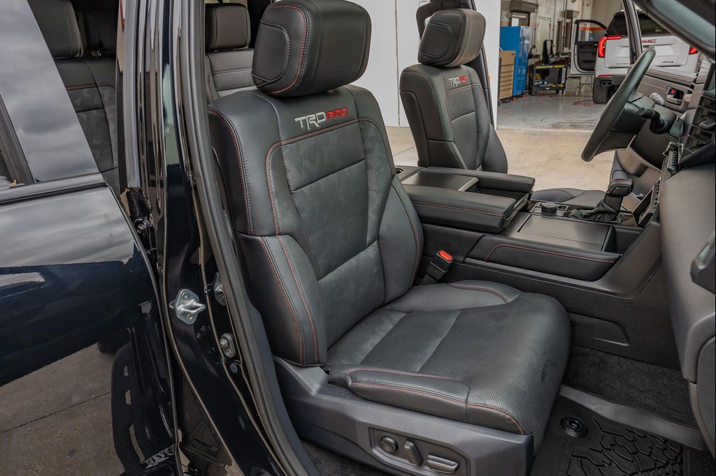 2025 Toyota SEQUOIA TRD PRO thumbnail 27