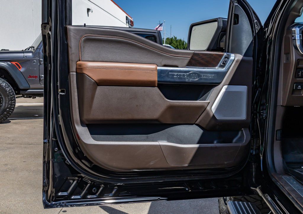 صورة مصغرة 37 لـ 2025 FORD F-150 KING RANCH