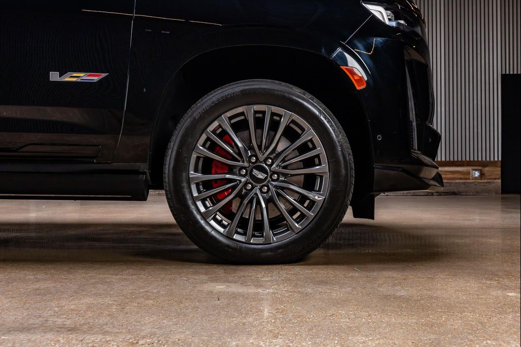 2023 Cadillac ESCALADE ESV V-SERIES 照片 11
