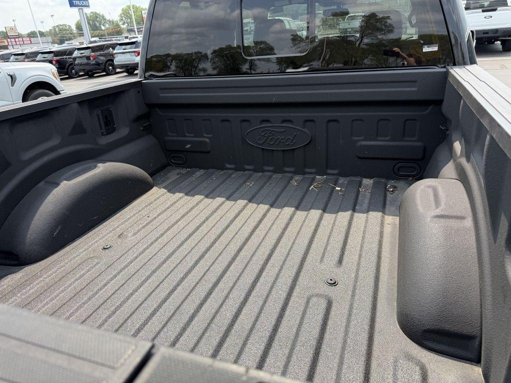 صورة 6 لـ 2023 FORD F-150 LARIAT