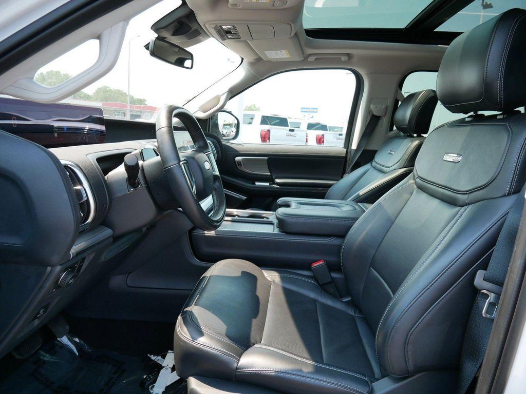 صورة 8 لـ 2025 FORD EXPEDITION MAX PLATINUM