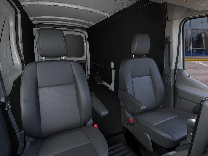 صورة 10 لـ 2026 FORD TRANSIT-250 148 WB MEDIUM ROOF CARGO