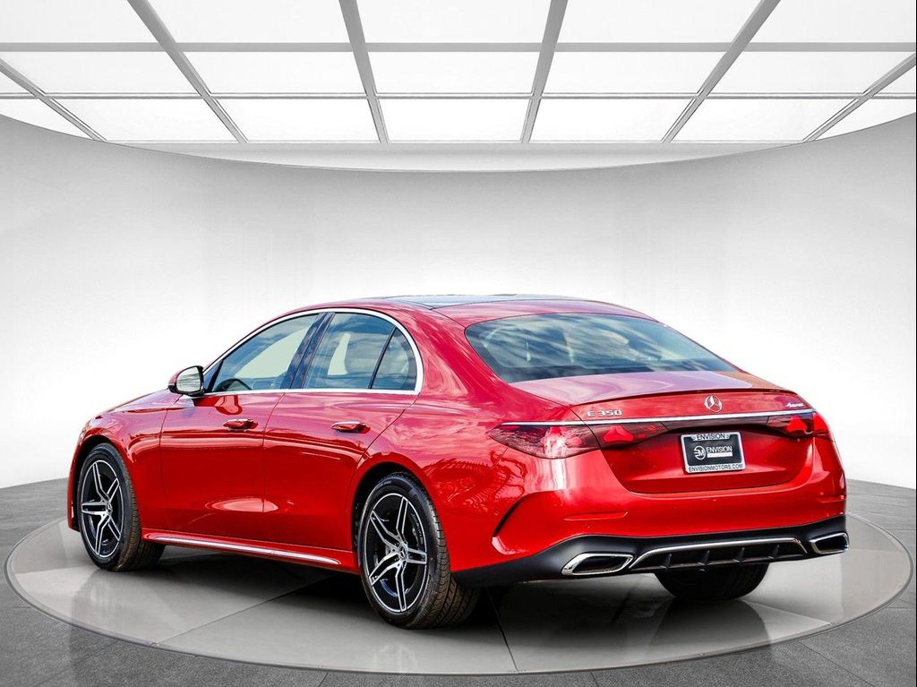 MERCEDES-BENZ E-CLASS - 2