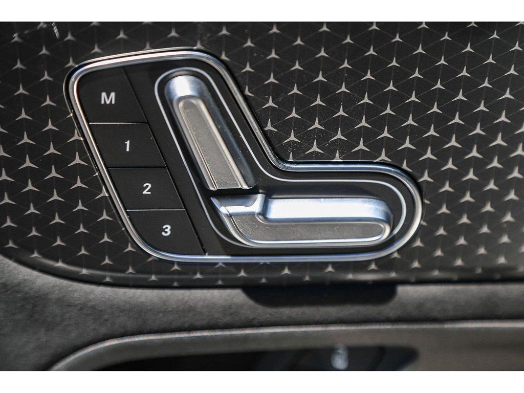 2024 Mercedes-BENZ EQB thumbnail 20