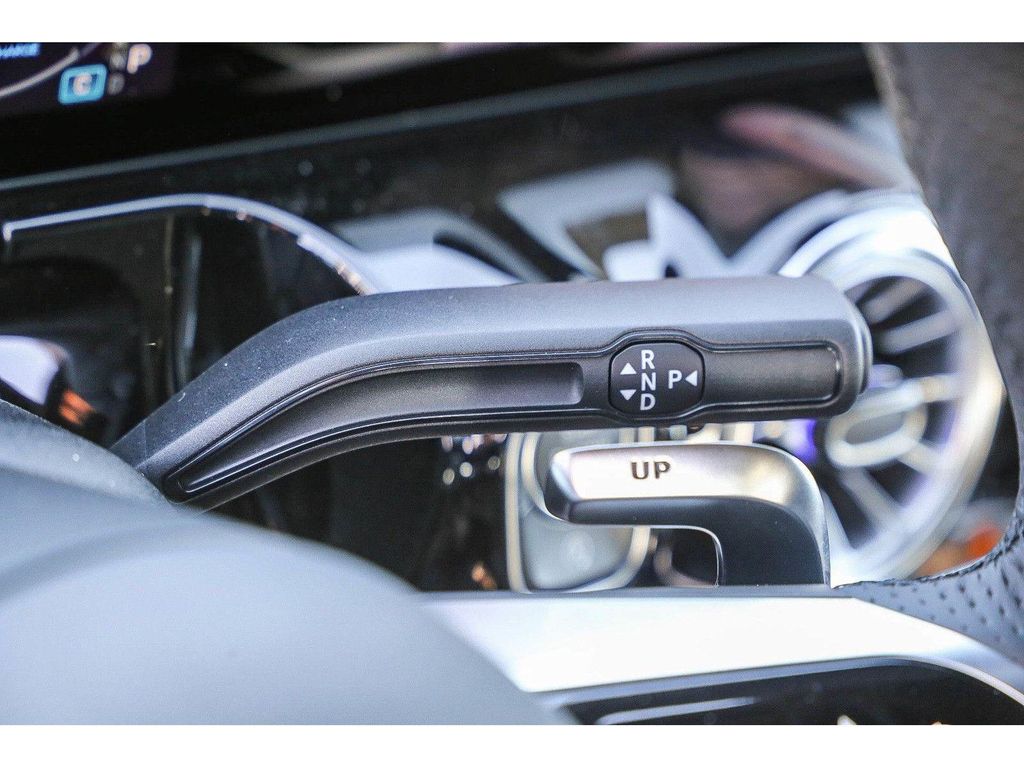صورة مصغرة 24 لـ 2024 Mercedes-BENZ AMG GLA 35 4MATIC
