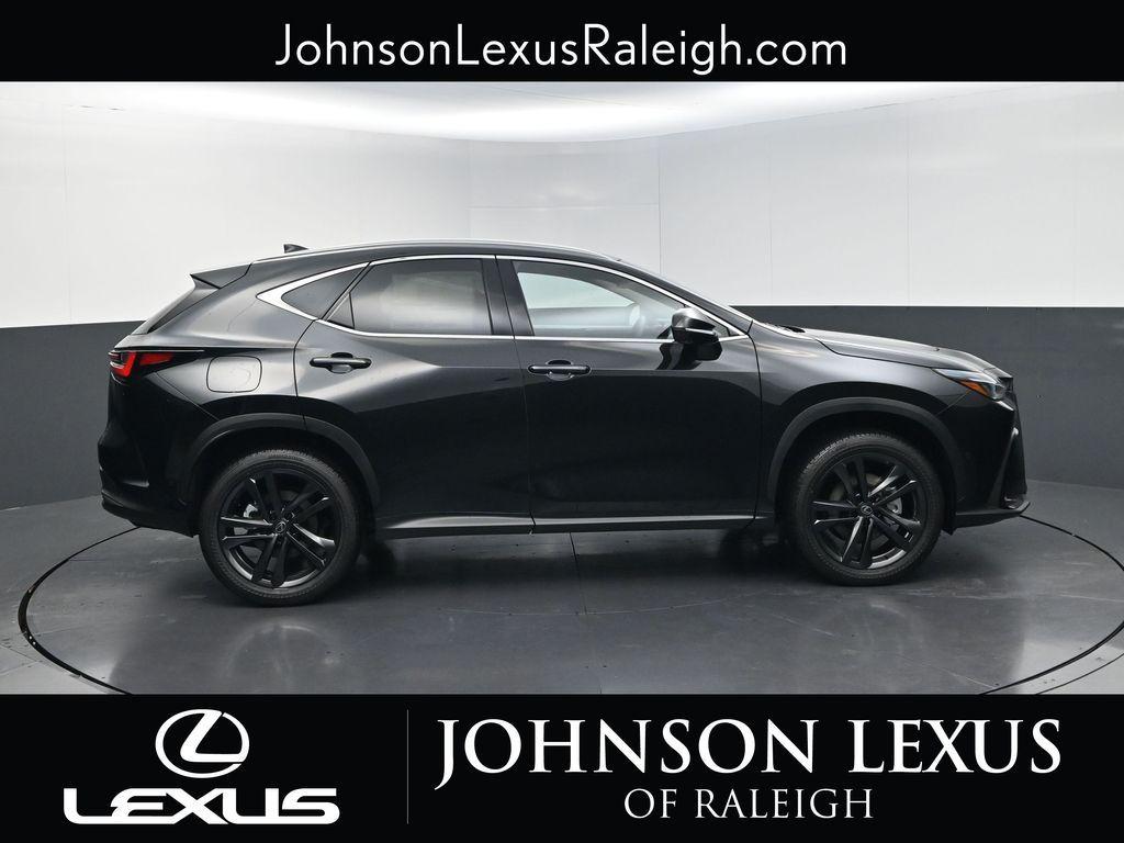 2026 Lexus NX 450H+ LUXURY — фото 6