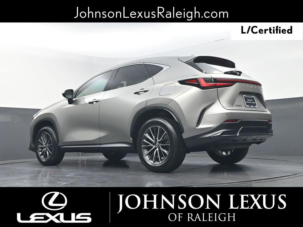 صورة 17 لـ 2023 Lexus NX 250 PREMIUM