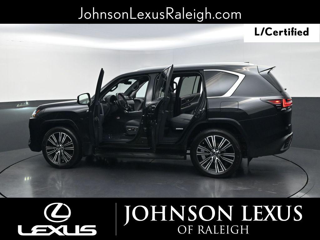 صورة مصغرة 38 لـ 2025 Lexus LX 600 LUXURY