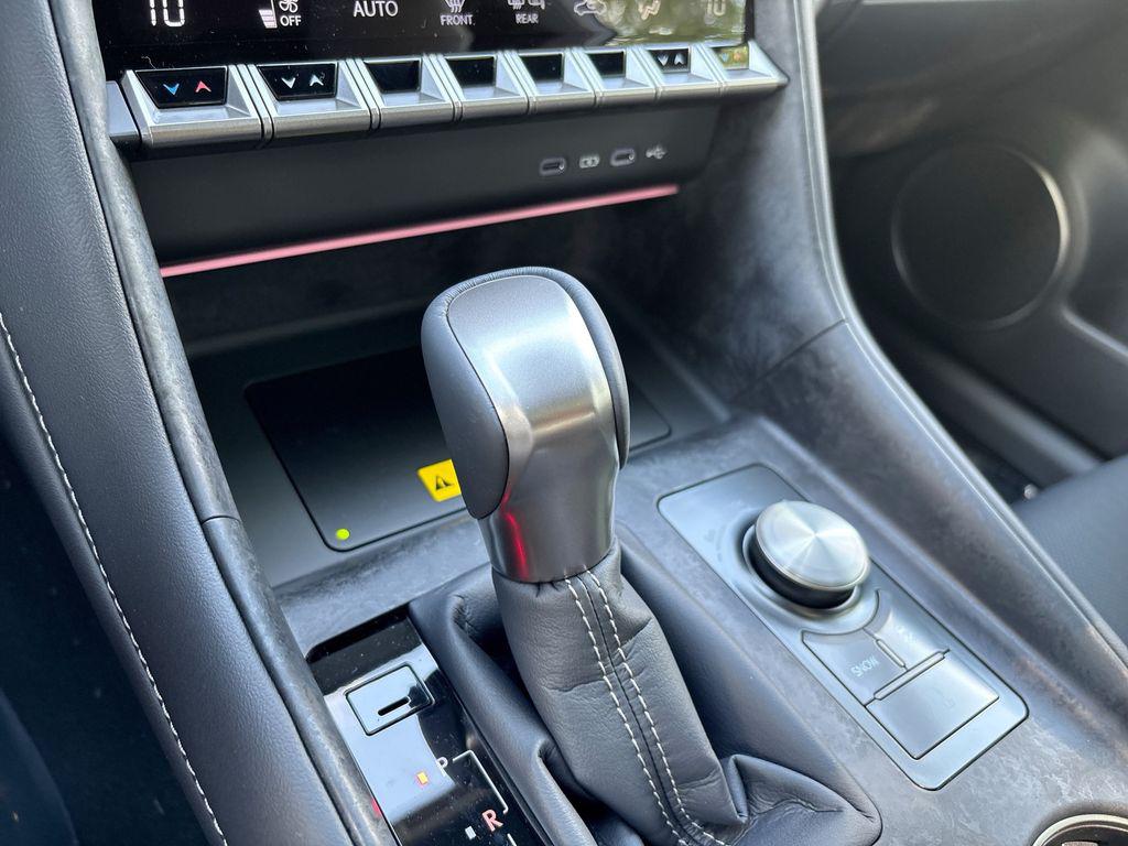 صورة مصغرة 21 لـ 2026 Lexus IS 350 BASE