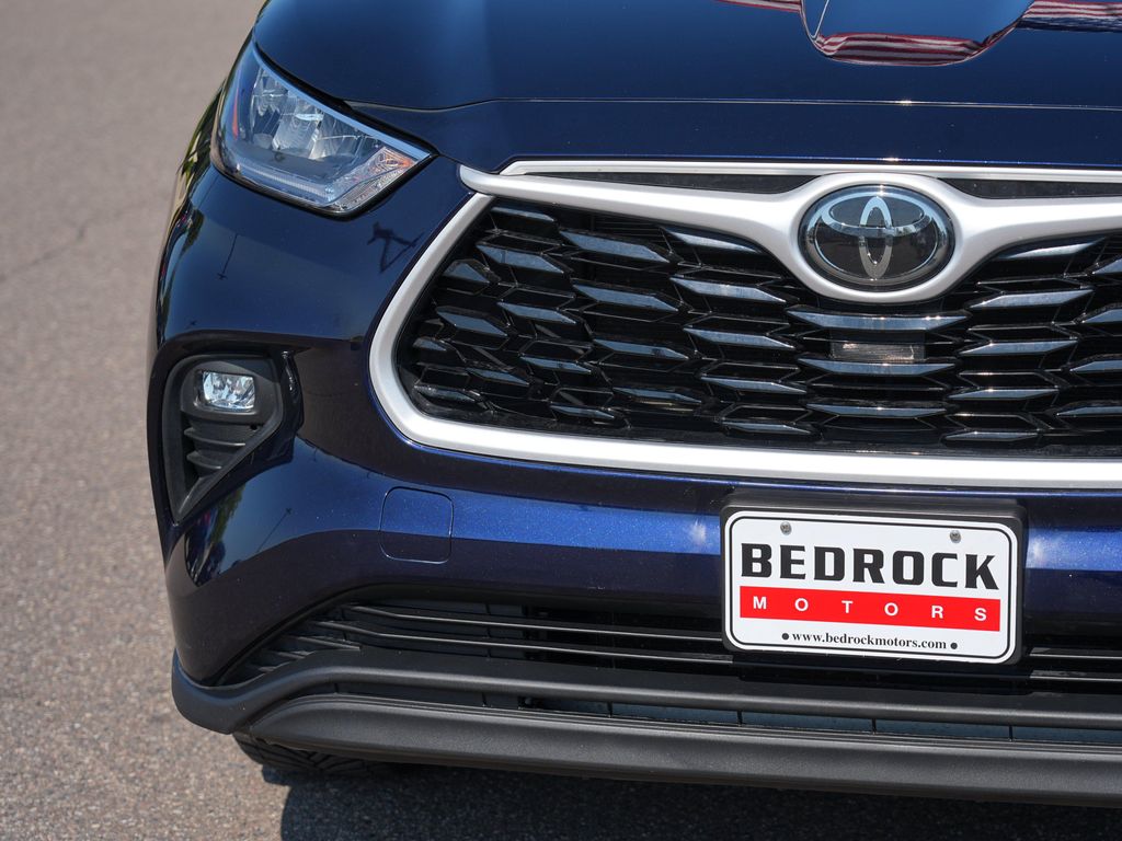 صورة 7 لـ 2020 Toyota HIGHLANDER XLE