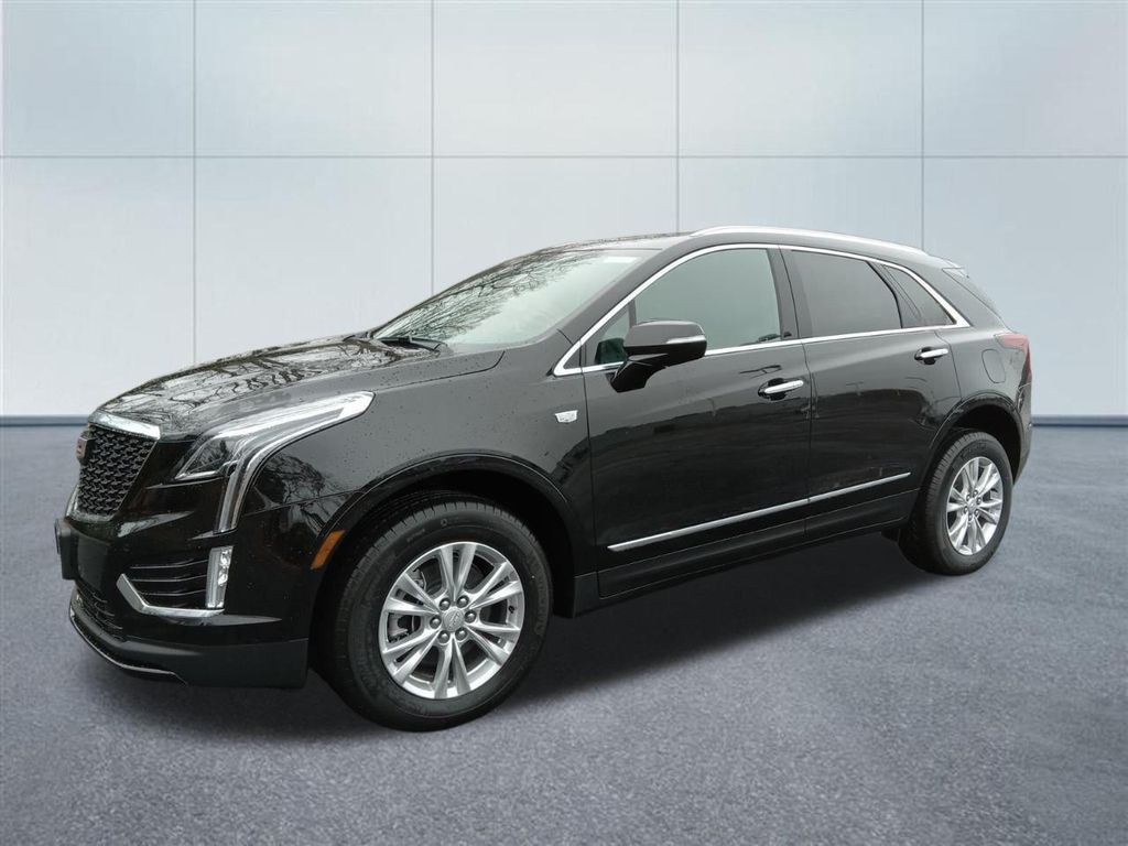 New 2026 Cadillac XT5 Luxury