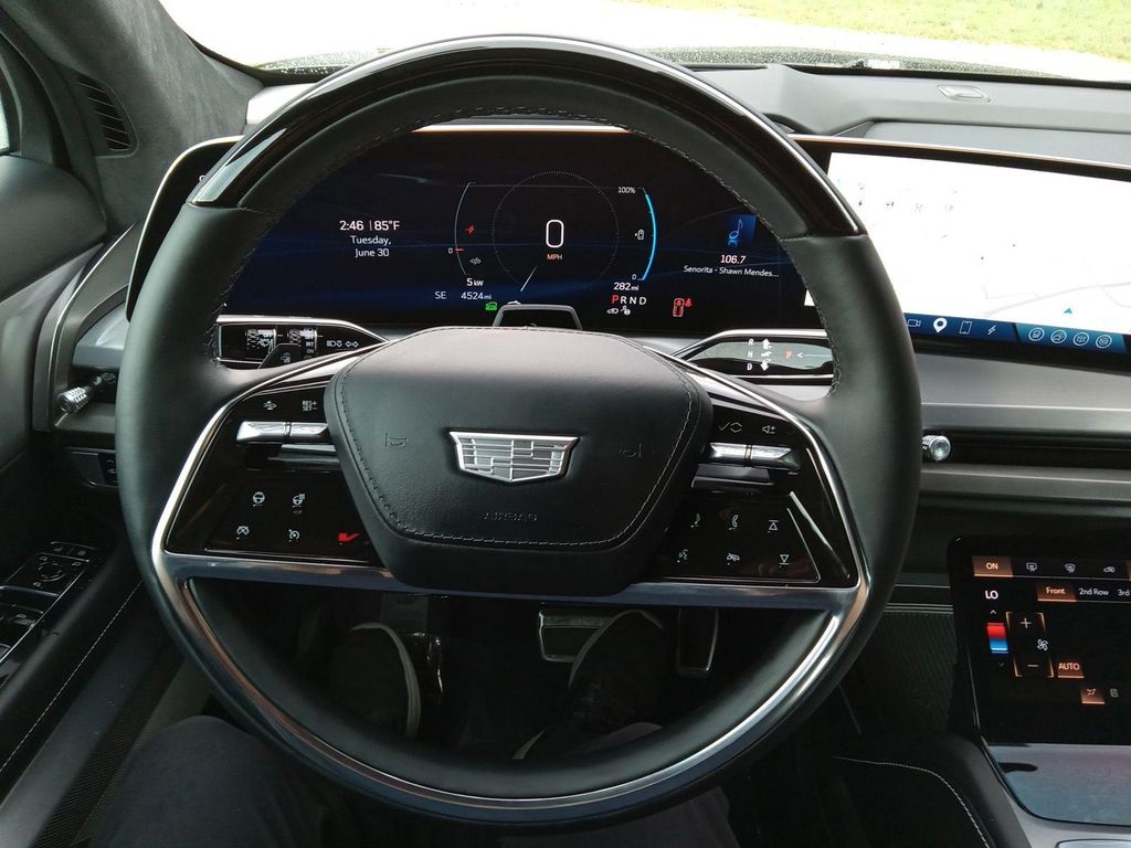 2026 Cadillac VISTIQ PLATINUM thumbnail 14