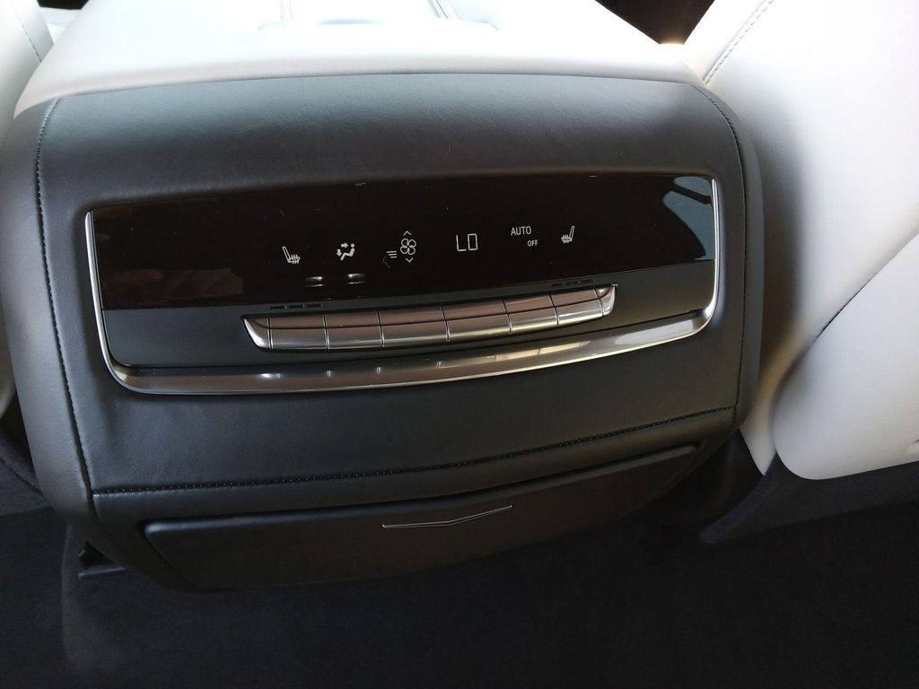 صورة مصغرة 26 لـ 2025 Cadillac ESCALADE V-SERIES