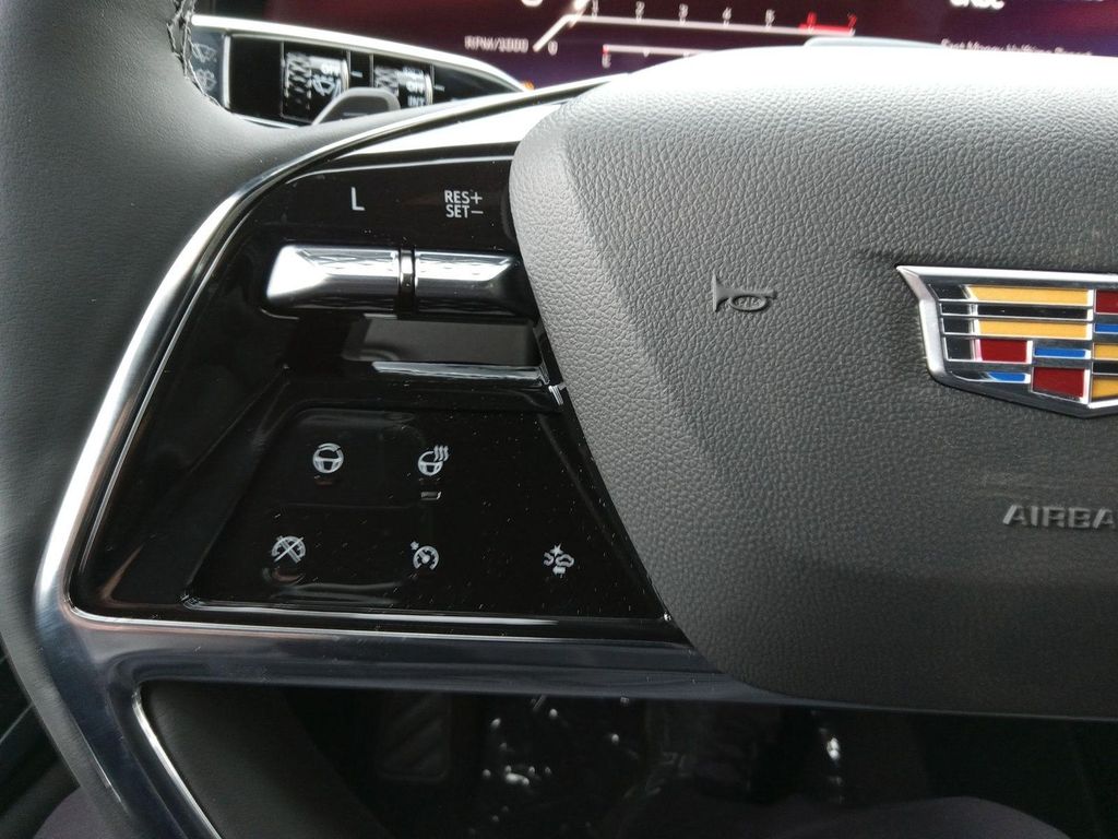 صورة مصغرة 21 لـ 2026 Cadillac ESCALADE BASE