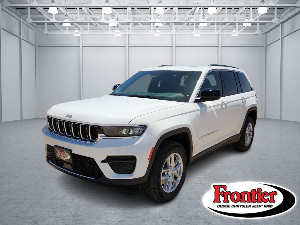 New 2026 Jeep Grand Cherokee Laredo X 4x4