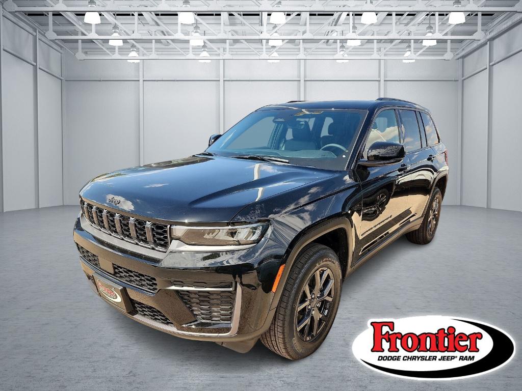 New 2027 Jeep Grand Cherokee Laredo
