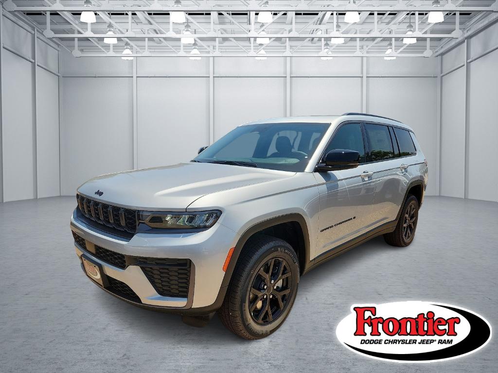 New 2026 Jeep Grand Cherokee L Laredo