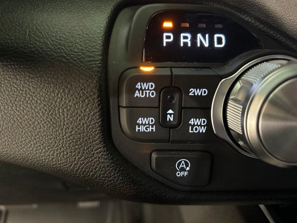 صورة مصغرة 52 لـ 2026 RAM 1500 LARAMIE