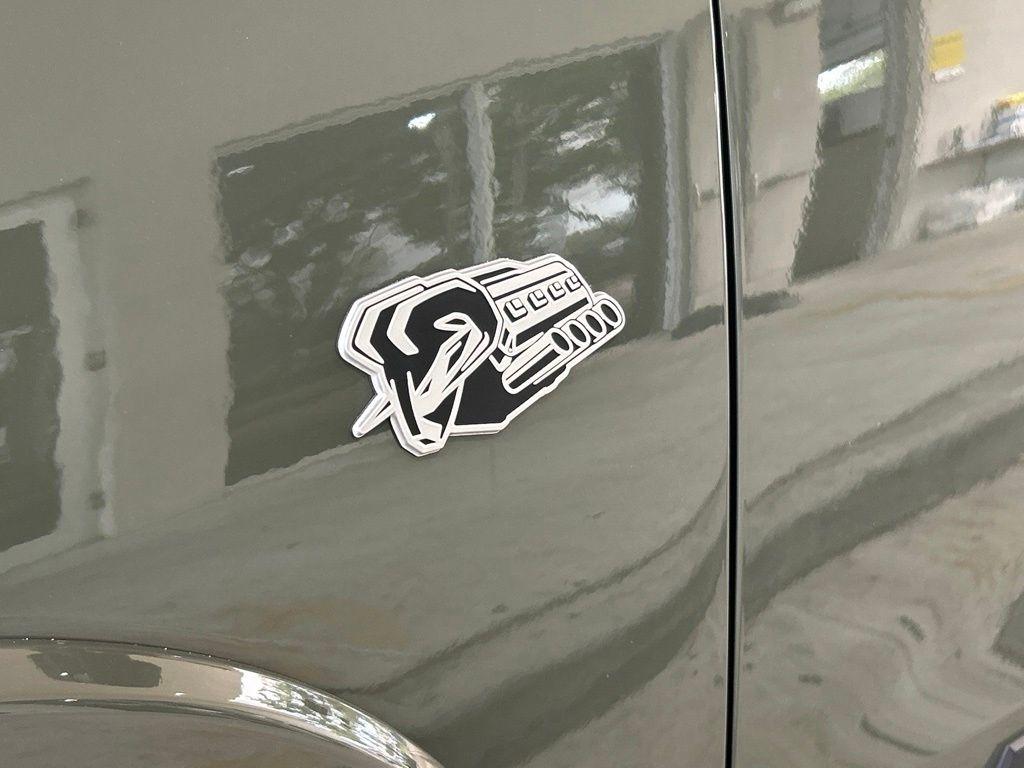 صورة مصغرة 17 لـ 2026 RAM 1500 LARAMIE