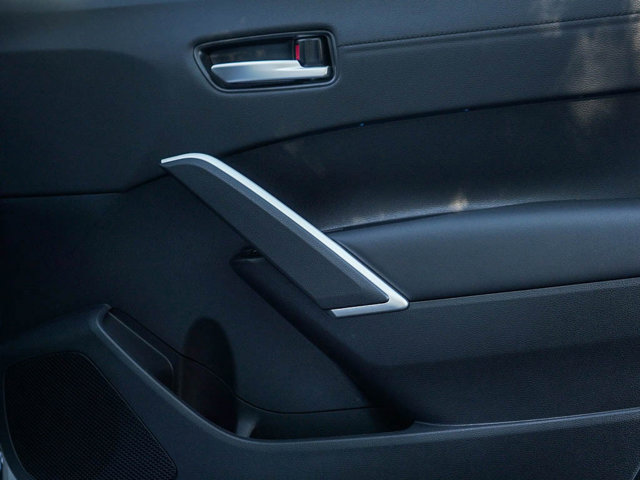 TOYOTA COROLLA CROSS - 10