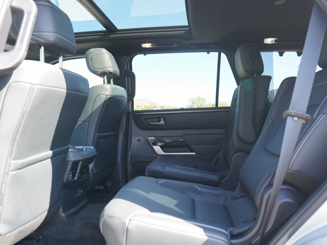 2026 Toyota SEQUOIA LIMITED 缩略图 18