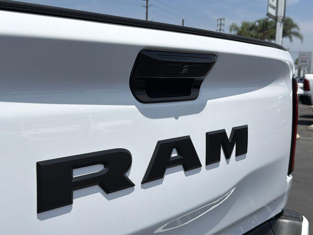 2025 RAM 1500 LARAMIE 缩略图 23