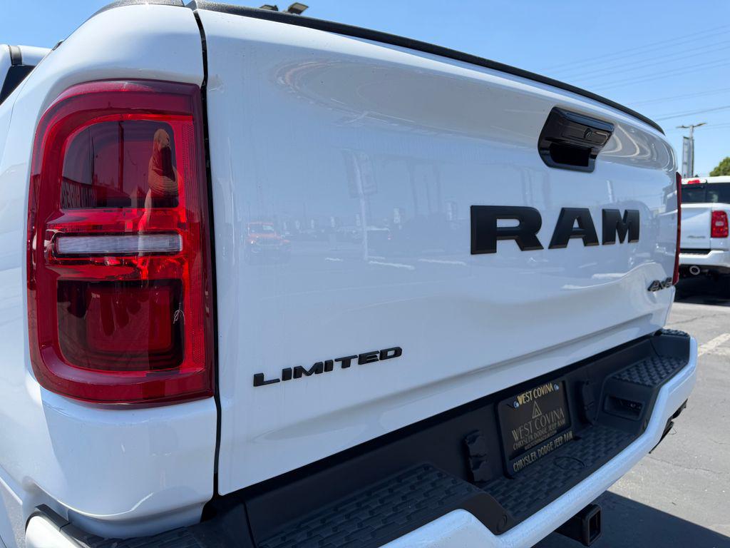 صورة مصغرة 11 لـ 2025 RAM 1500 LIMITED