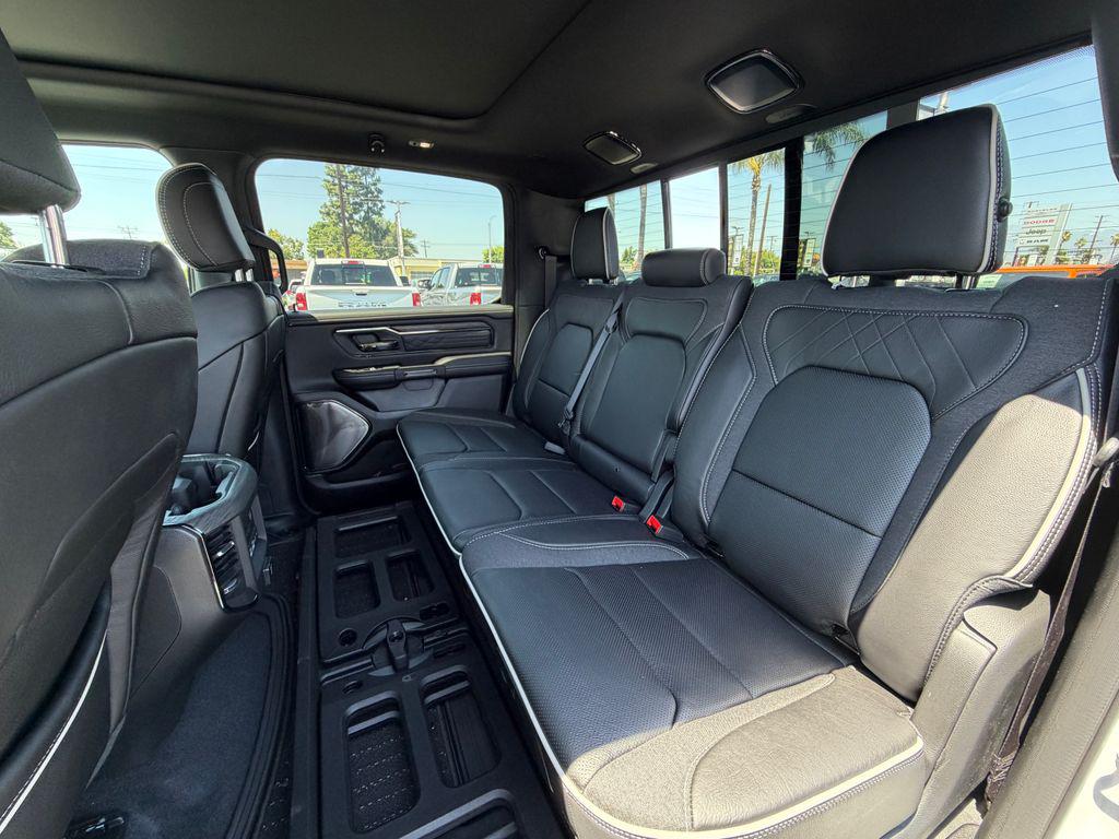 صورة مصغرة 20 لـ 2025 RAM 1500 LIMITED