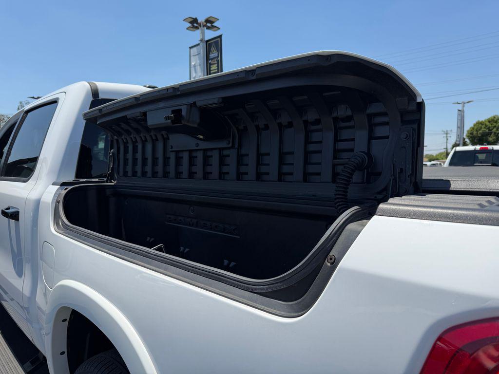 صورة مصغرة 16 لـ 2025 RAM 1500 LIMITED