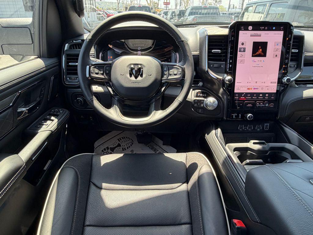صورة مصغرة 31 لـ 2025 RAM 1500 LIMITED
