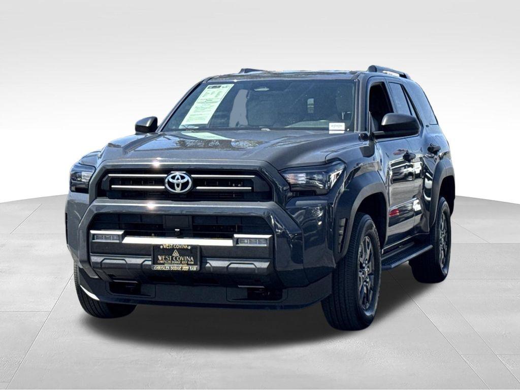 صورة 4 لـ 2025 Toyota 4RUNNER SR5