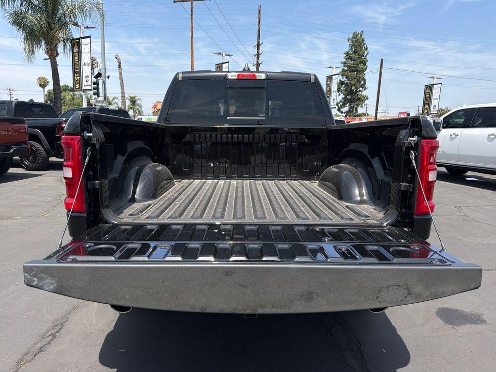 صورة مصغرة 23 لـ 2026 RAM 1500 LARAMIE