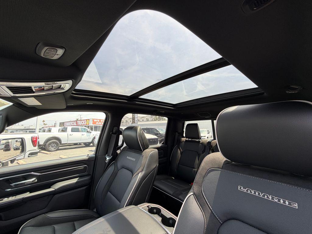 صورة مصغرة 21 لـ 2026 RAM 1500 LARAMIE