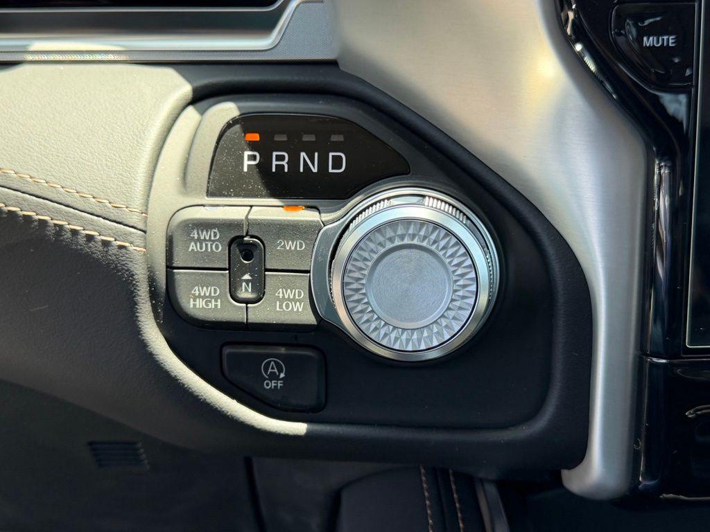 صورة مصغرة 27 لـ 2026 RAM 1500 ST