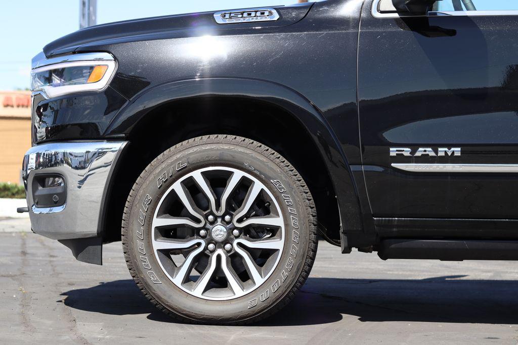 صورة 10 لـ 2025 RAM 1500 LIMITED