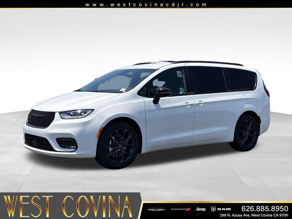 New 2026 Chrysler Pacifica L