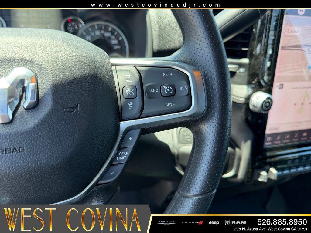 2026 RAM 3500 TRADESMAN CREW CAB 4X4 8' BOX — миниатюра 20