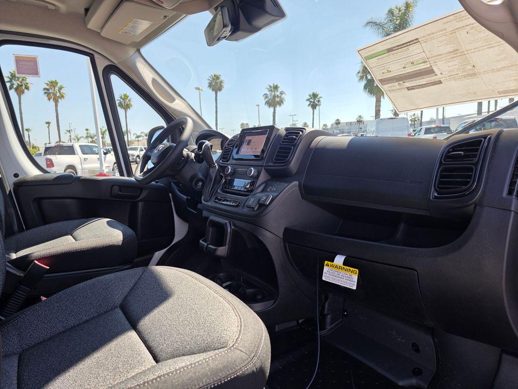 صورة مصغرة 17 لـ 2026 RAM PROMASTER 2500 TRADESMAN