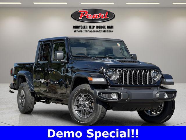 New 2025 Jeep Gladiator Sport S