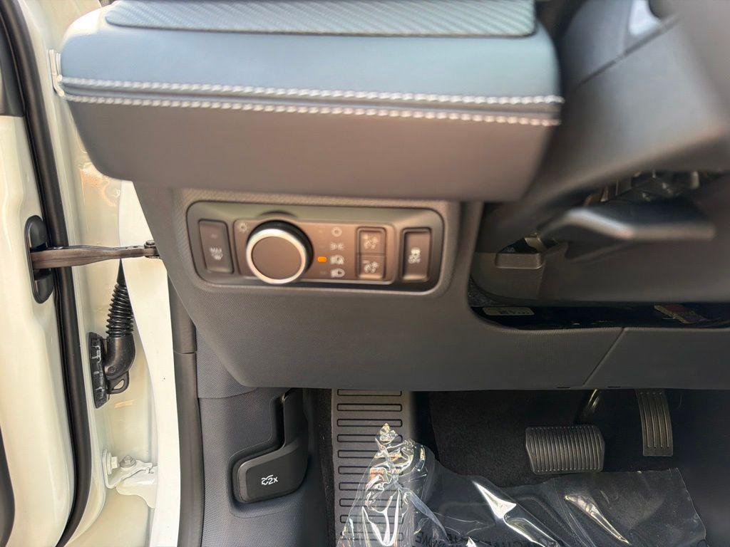 صورة مصغرة 14 لـ 2026 FORD MUSTANG MACH-E PREMIUM
