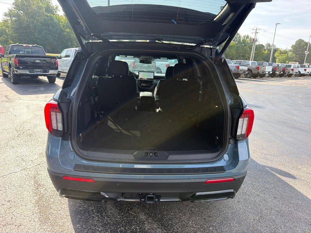 صورة 10 لـ 2026 FORD EXPLORER ST-LINE
