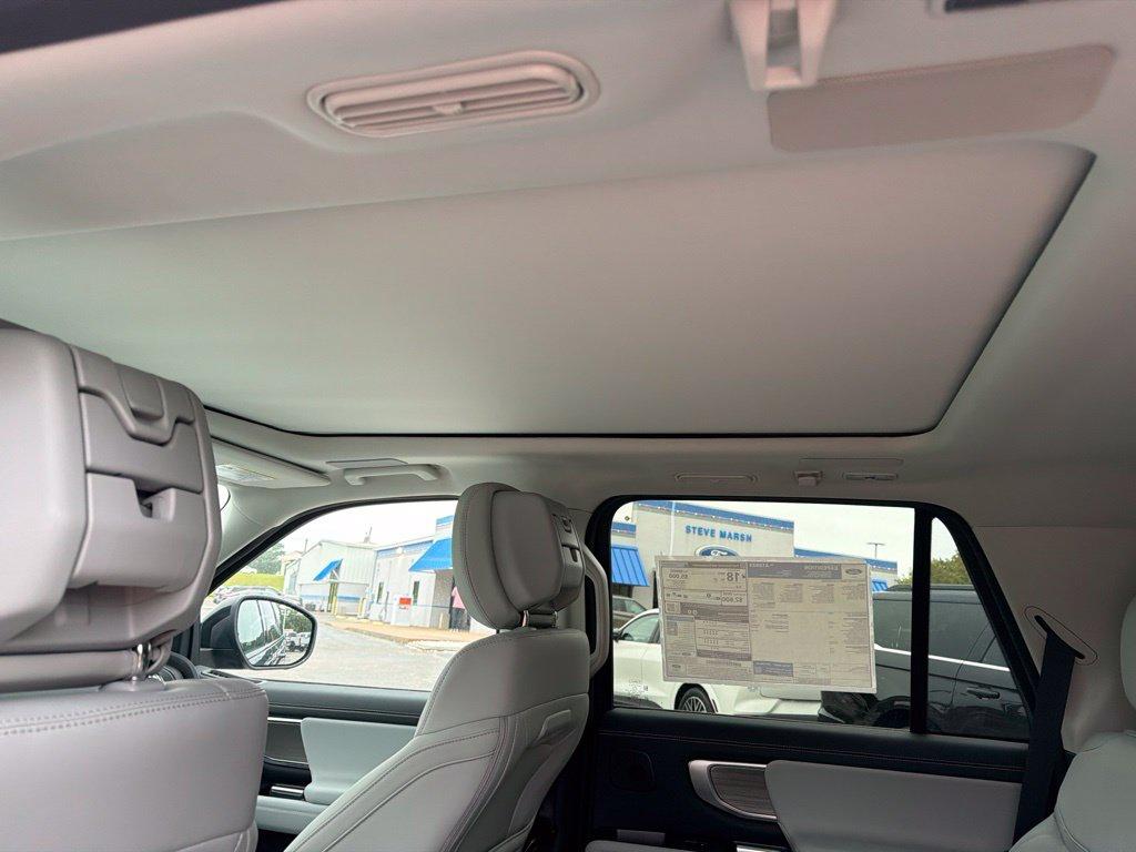 2027 FORD EXPEDITION PLATINUM — миниатюра 17