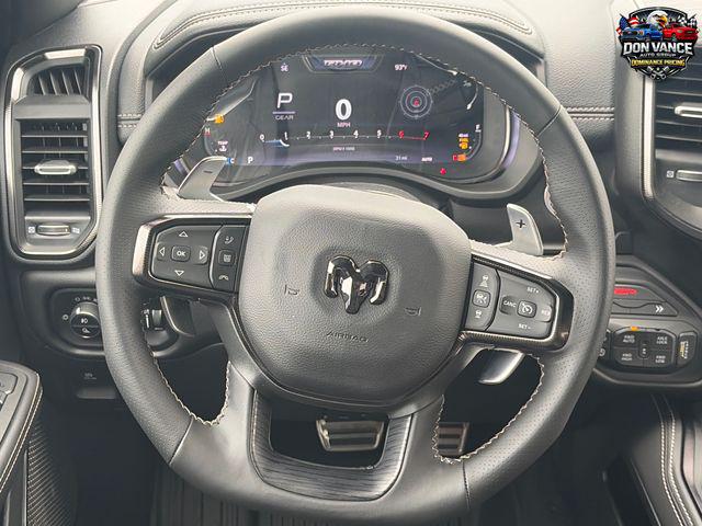 2026 RAM 1500 RHO CREW CAB 4X4 5'7' BOX — миниатюра 14
