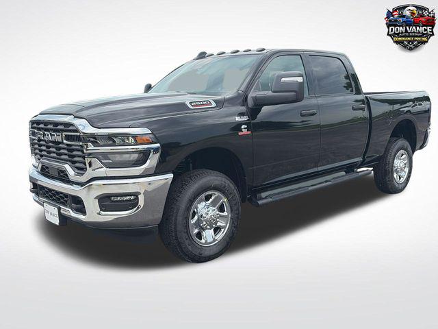 صورة 1 لـ 2026 RAM 2500 TRADESMAN CREW CAB 4X4 6'4' BOX