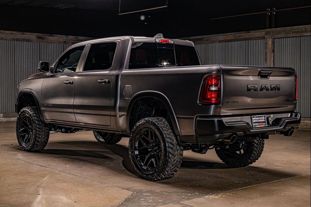 2026 RAM 1500 REBEL 照片 4