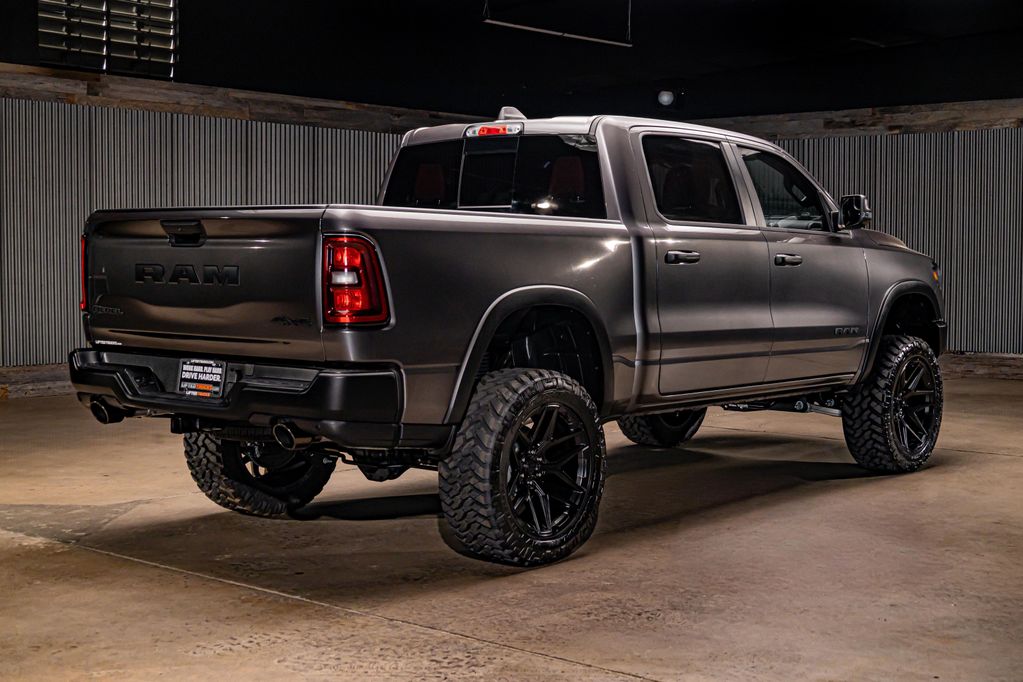 2026 RAM 1500 REBEL 照片 8
