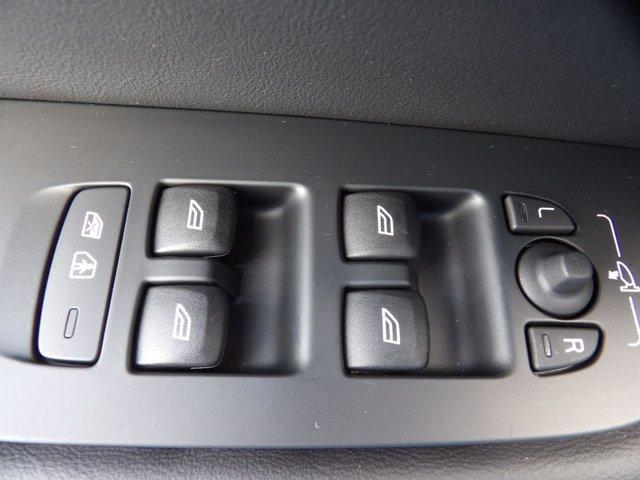 2025 Volvo XC60 B5 PLUS 照片 14