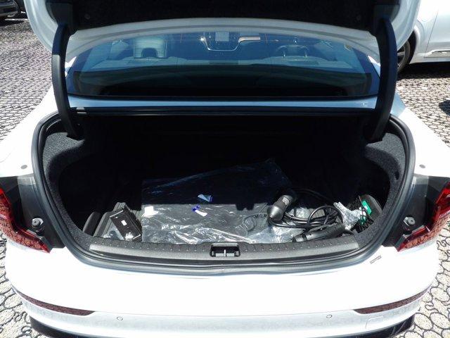 صورة مصغرة 26 لـ 2025 Volvo S60 PLUG-IN HYBRID T8 PLUS