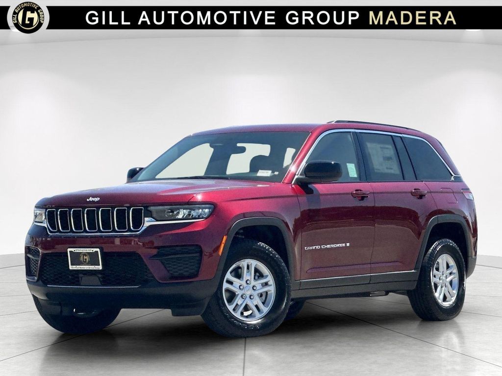 New 2025 Jeep Grand Cherokee Laredo
